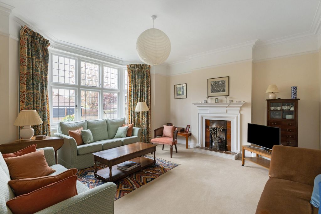 Property photo 2 of 14 Image