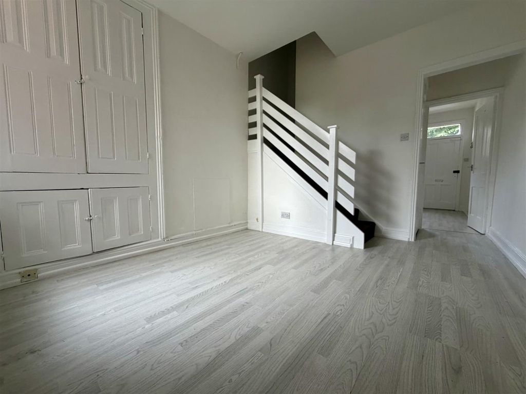 Property photo 3 of 9 Rear Reception Room