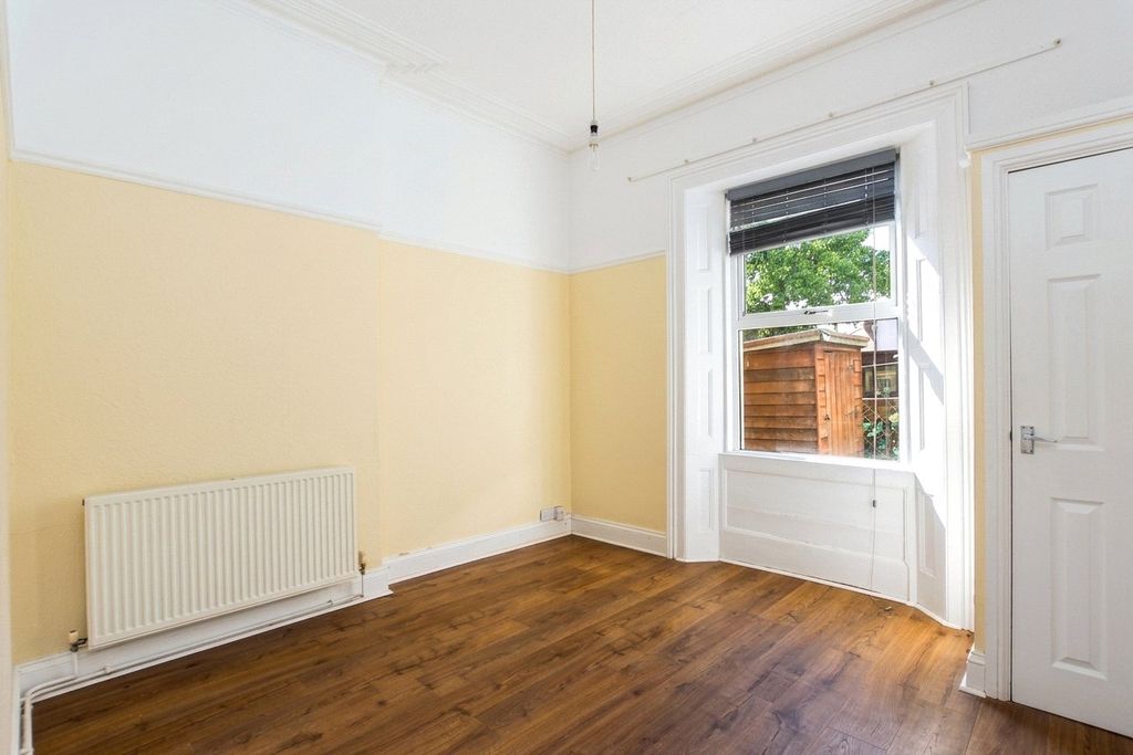Property photo 1 of 11 Picture No. 14
