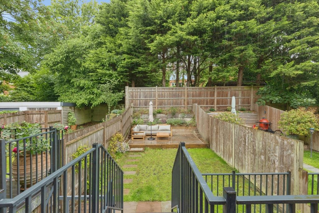Property photo 3 of 20 Pbox-Img.Jpg