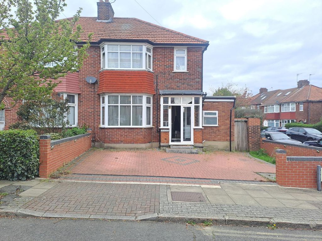 Property photo 1 of 6