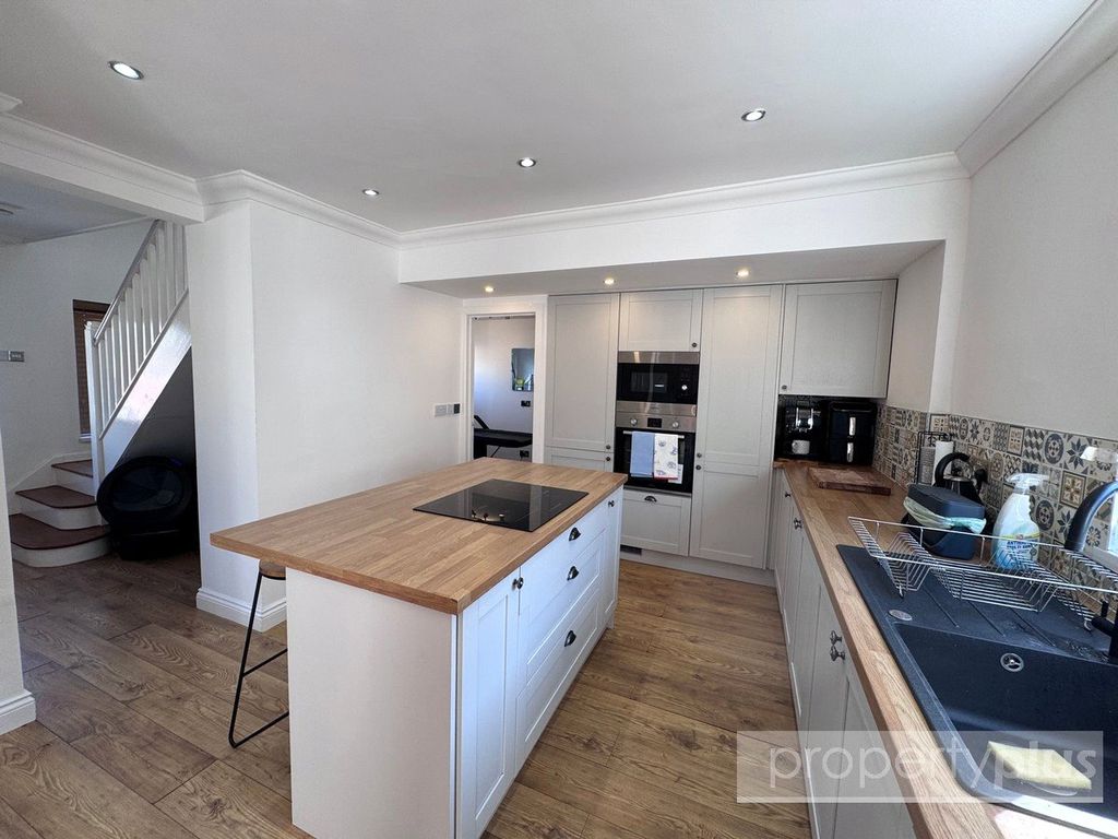Property photo 3 of 18 Picture No. 11