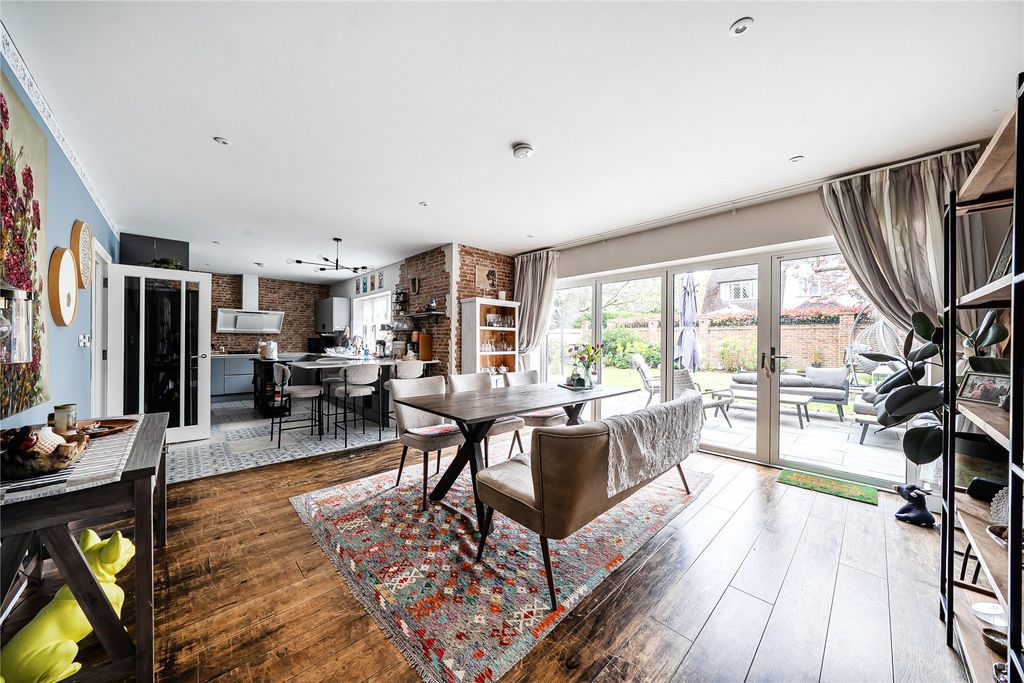 Property photo 2 of 17 Picture No. 10