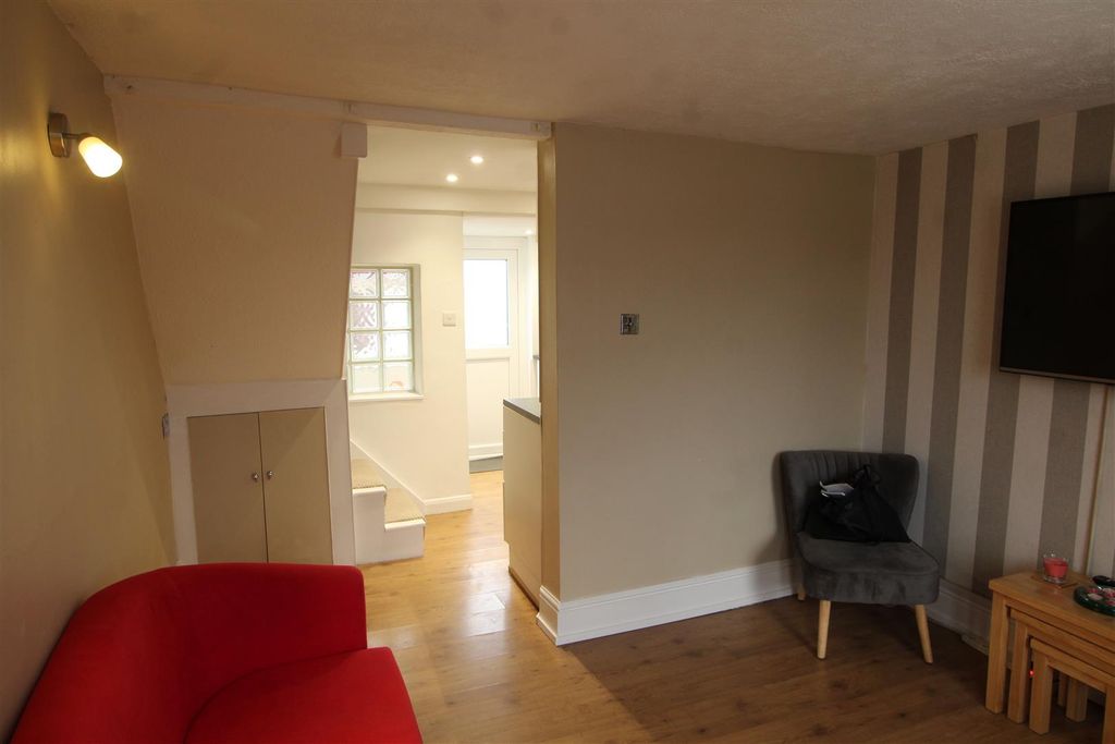 Property photo 2 of 10 Img_6162.Jpg