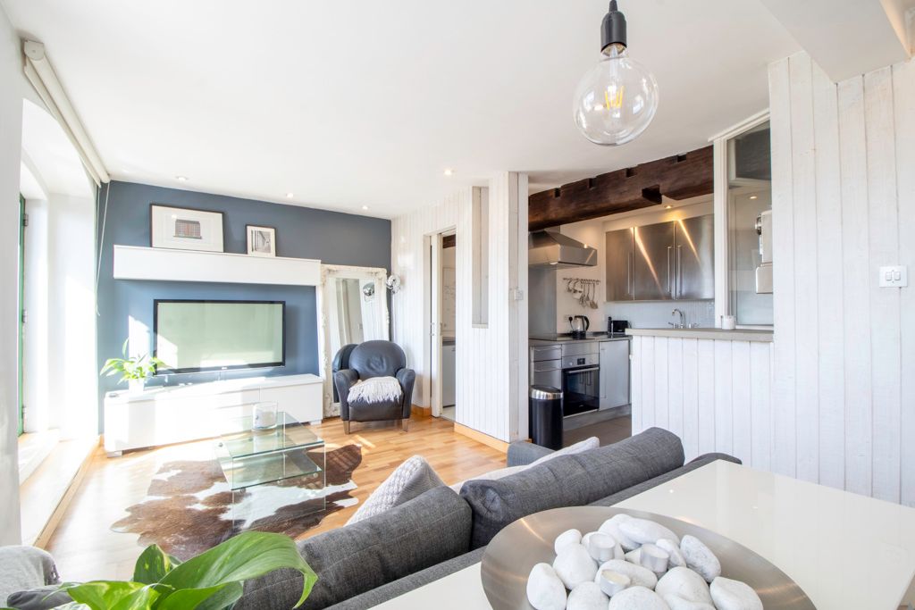 Property photo 2 of 10 Jpg