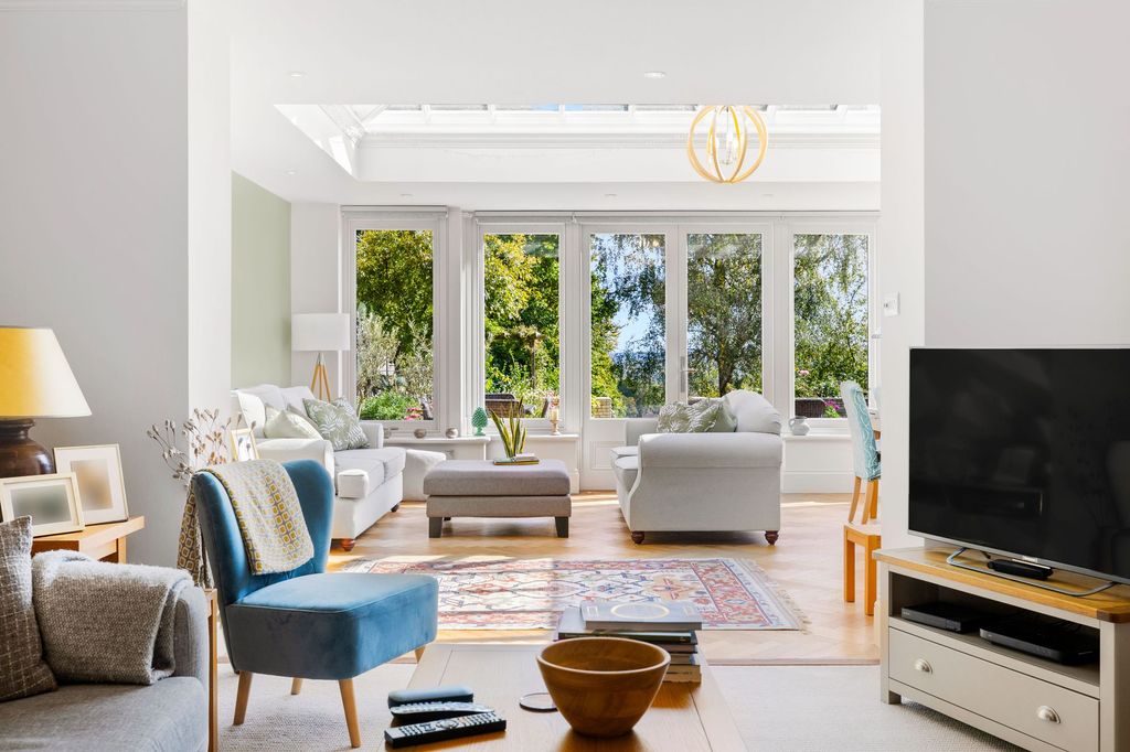 Property photo 3 of 39 Reception Room