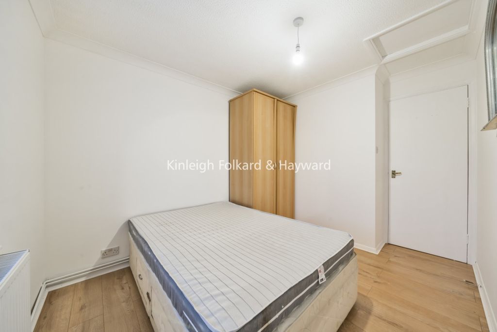 Property photo 3 of 6 5F86ee63-2622-4c61-8