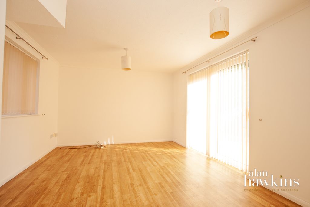 Property photo 3 of 7 Img_0955