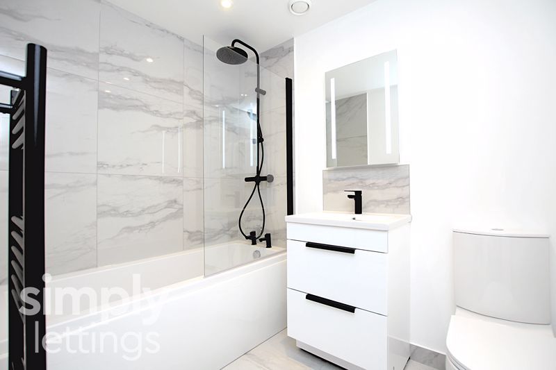 Property photo 2 of 13 Photo 3