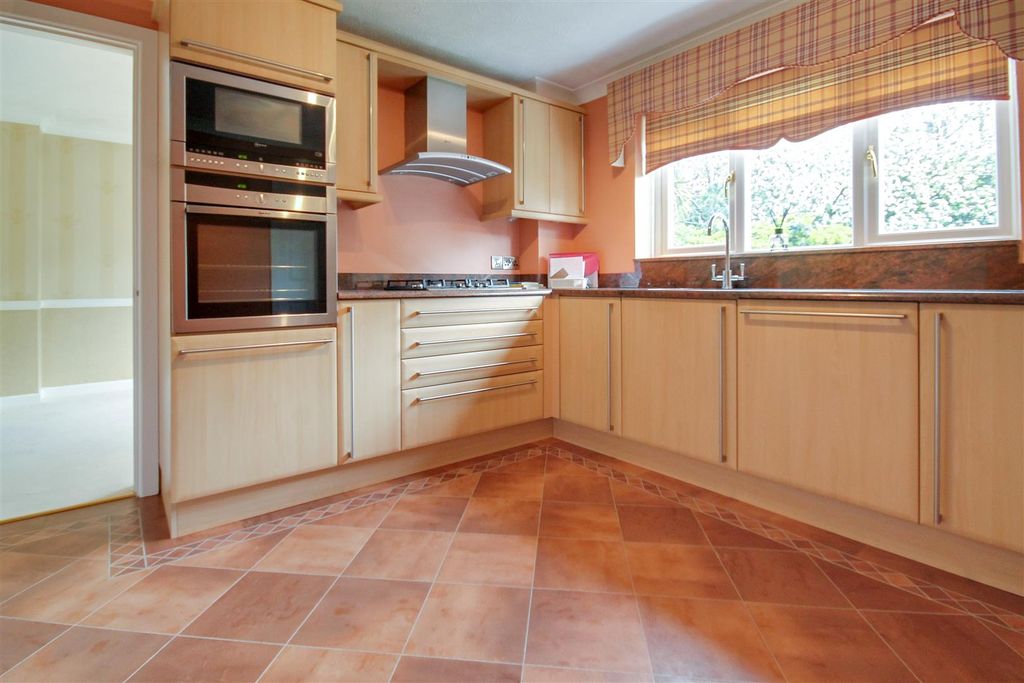 Property photo 2 of 10 Picture 2