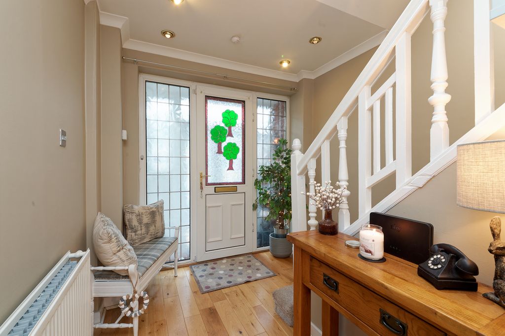 Property photo 2 of 18 Property Image 2