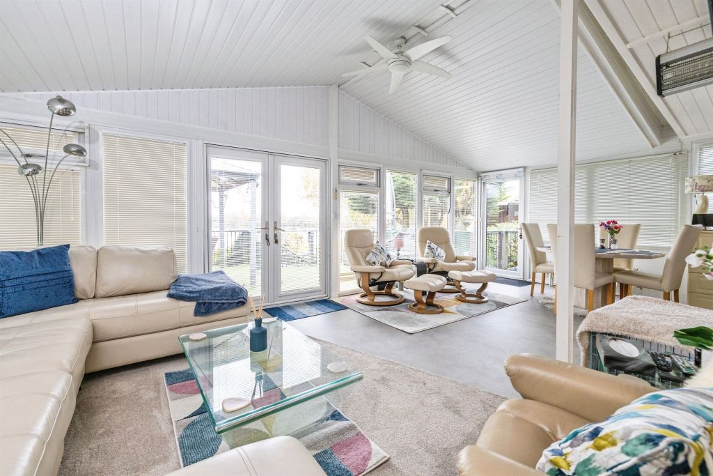 Property photo 3 of 23