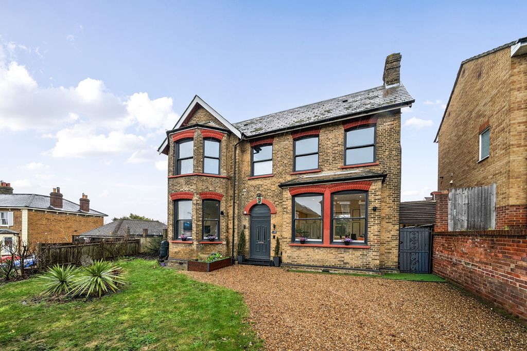 Property photo 1 of 21 External