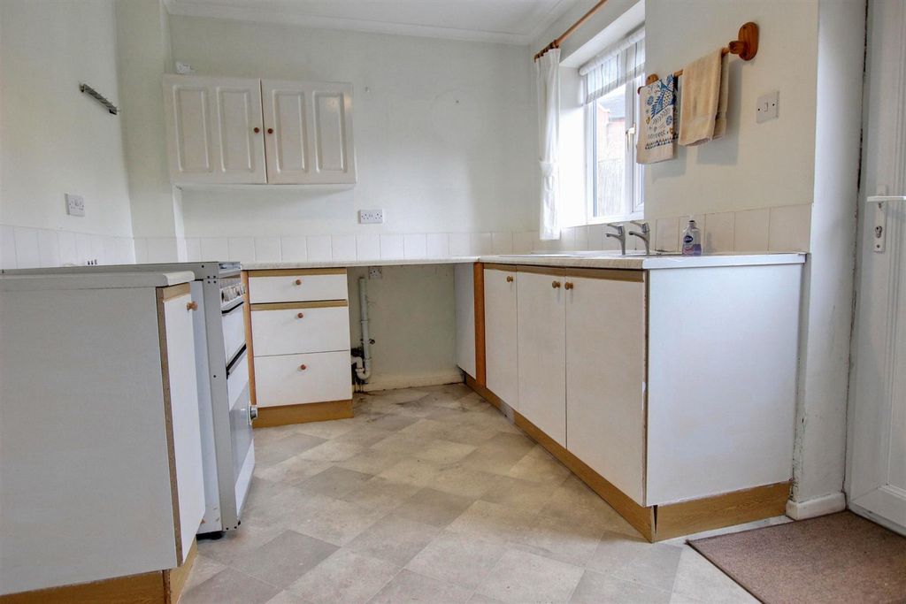 Property photo 3 of 10 Img_9803-Img_9805_Lzn.Jpg