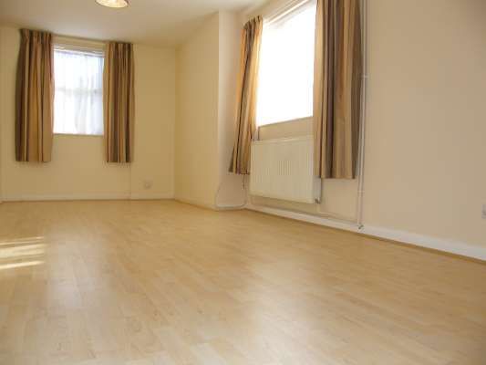 Property photo 3 of 8