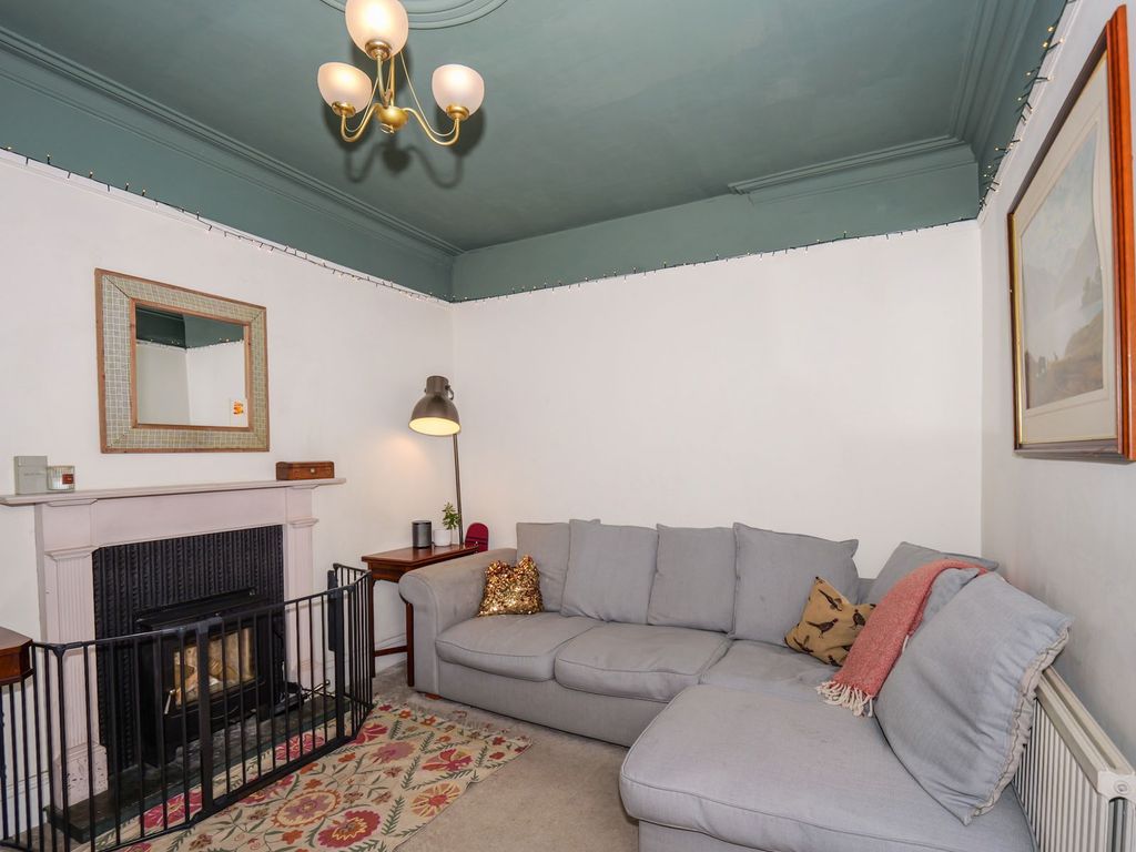 Property photo 2 of 38