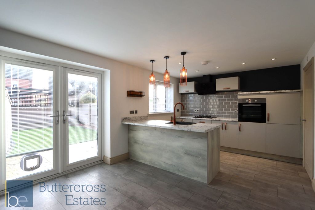 Property photo 2 of 24 Kitchen Diner