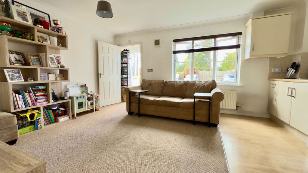 Property photo 2 of 6