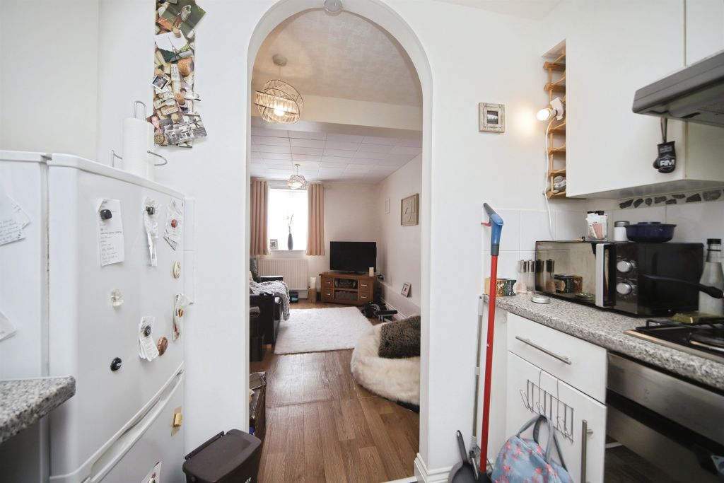 Property photo 3 of 11