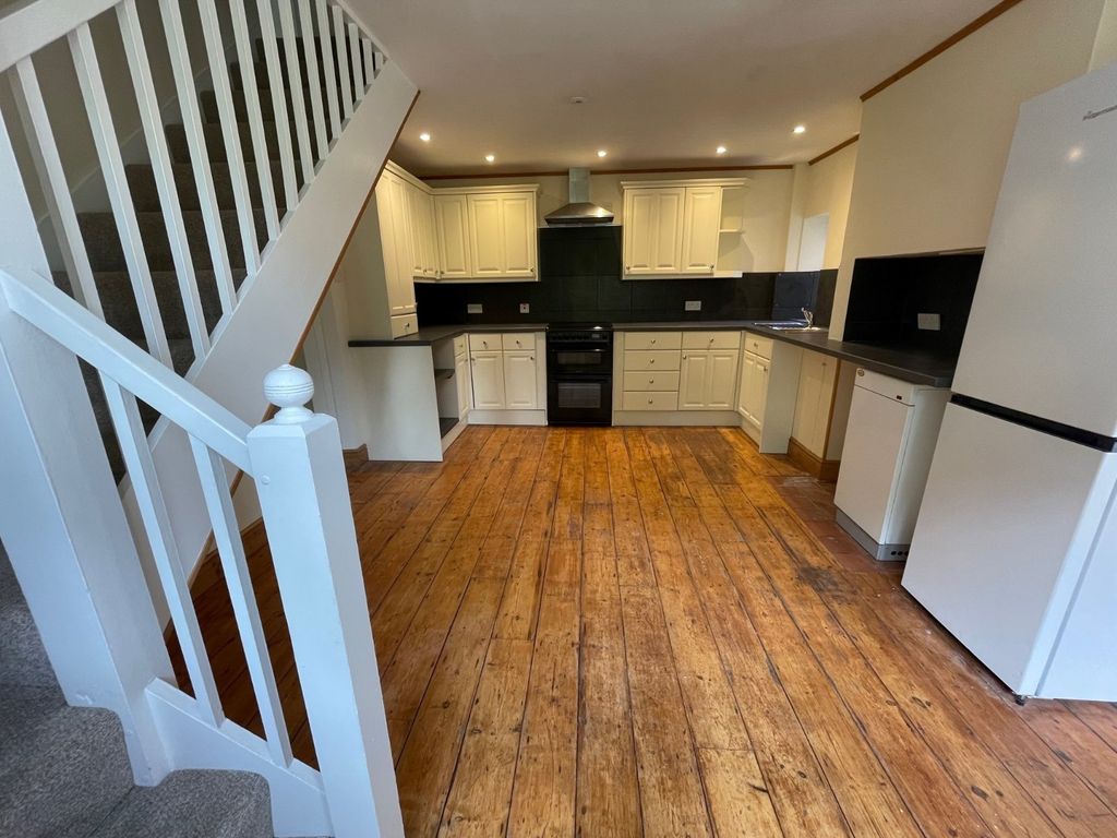 Property photo 3 of 11 Picture No. 06