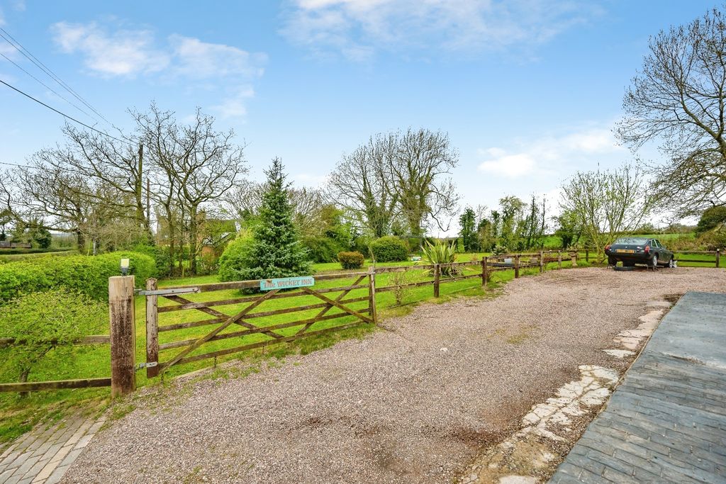 Property photo 2 of 37 Pbox-Img.Jpg