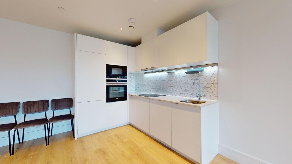 Property photo 2 of 22 Kitchen