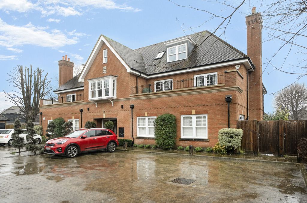 Property photo 1 of 19