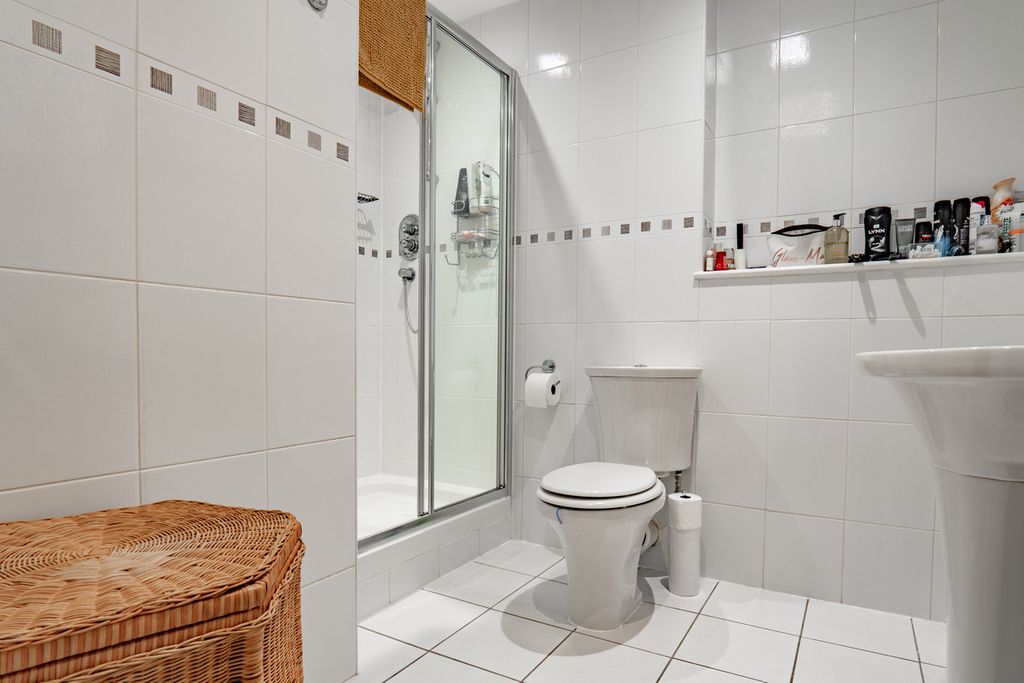 Additional image 24 of 4 bed flat for saleIsland Bank Road, Inverness IV2