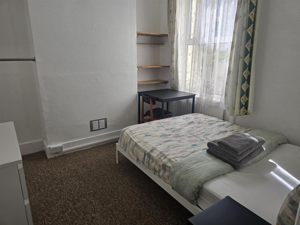 Property photo 3 of 11 20250828_154620.Jpg