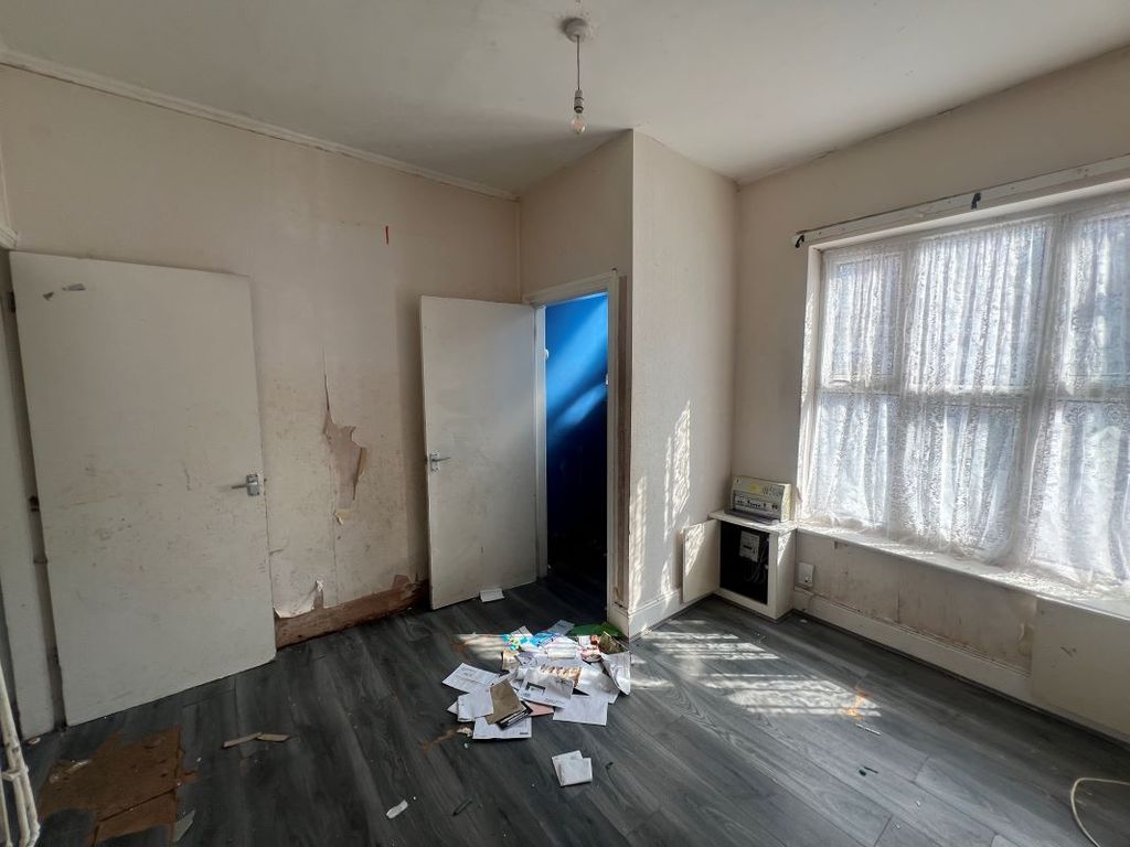 Property photo 3 of 22