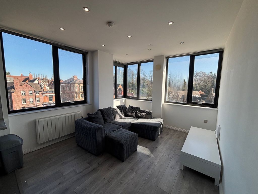 Property photo 3 of 8