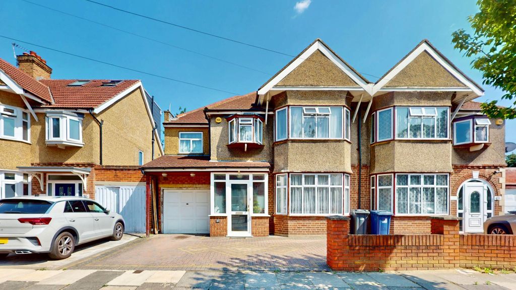 Property photo 1 of 34