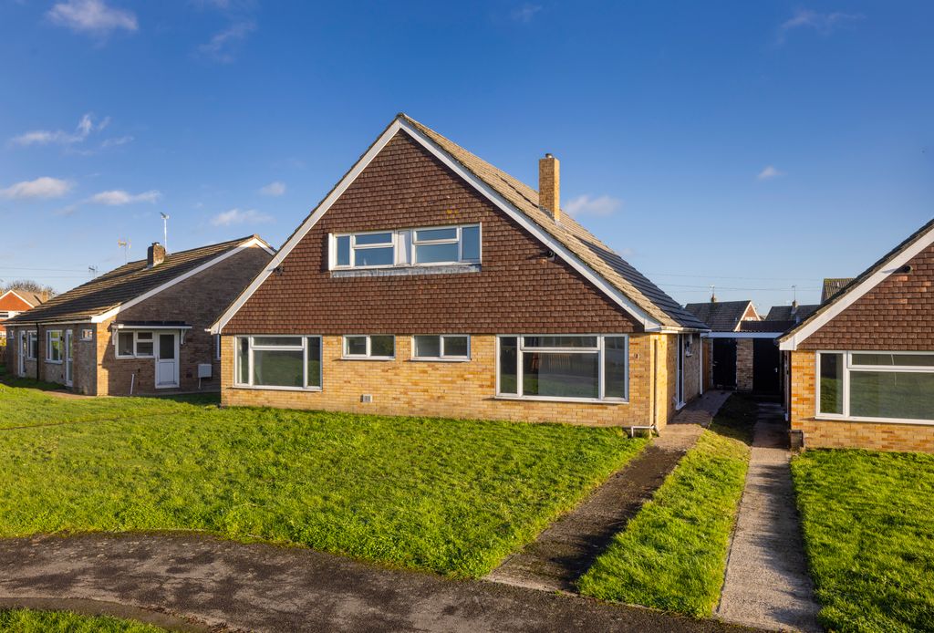 Property photo 3 of 20 View