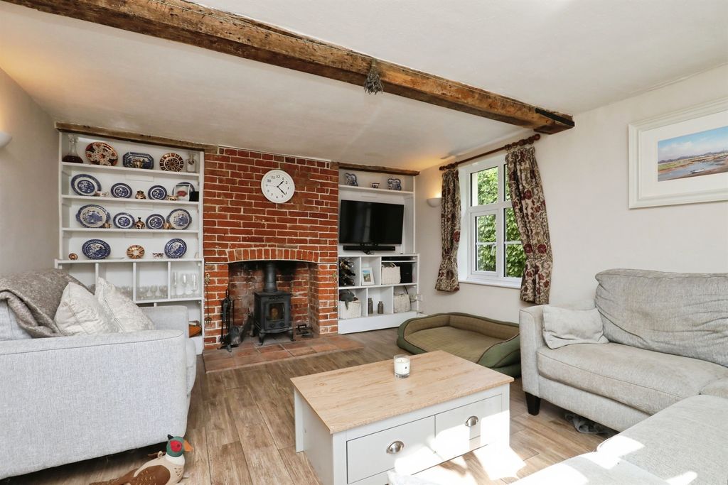 Property photo 2 of 19