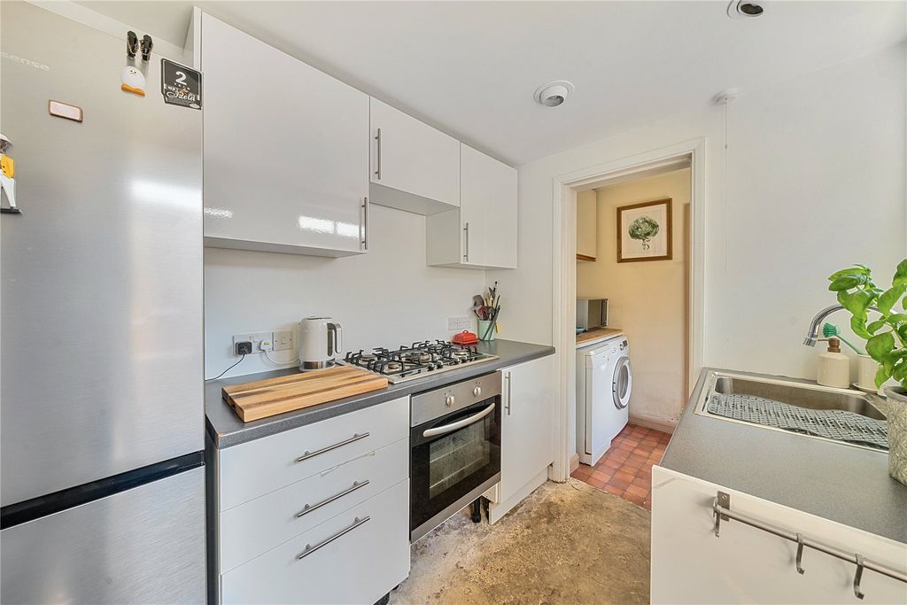 Property photo 2 of 14 Picture No. 05