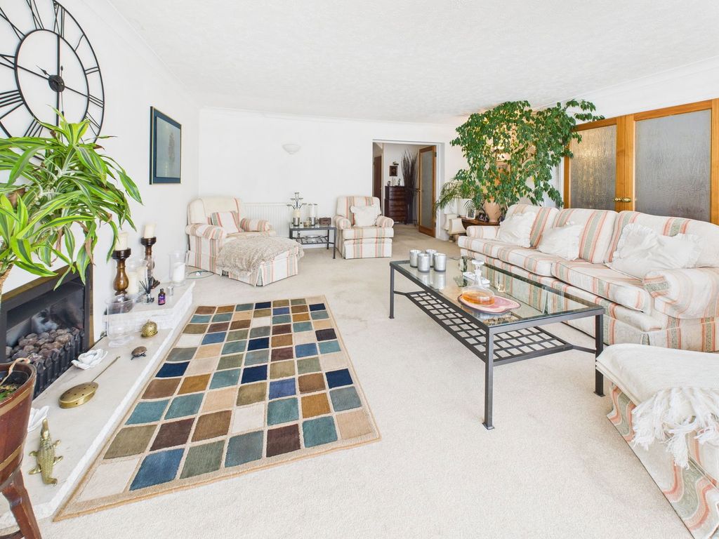 Property photo 3 of 22