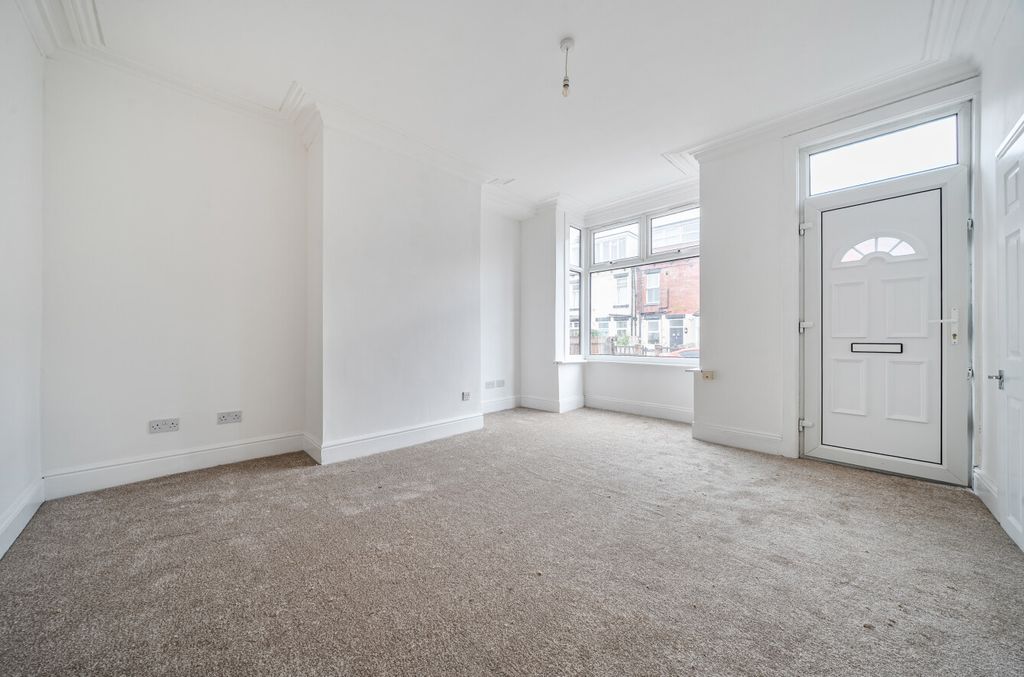 Property photo 3 of 14 1488198 (10).Jpg