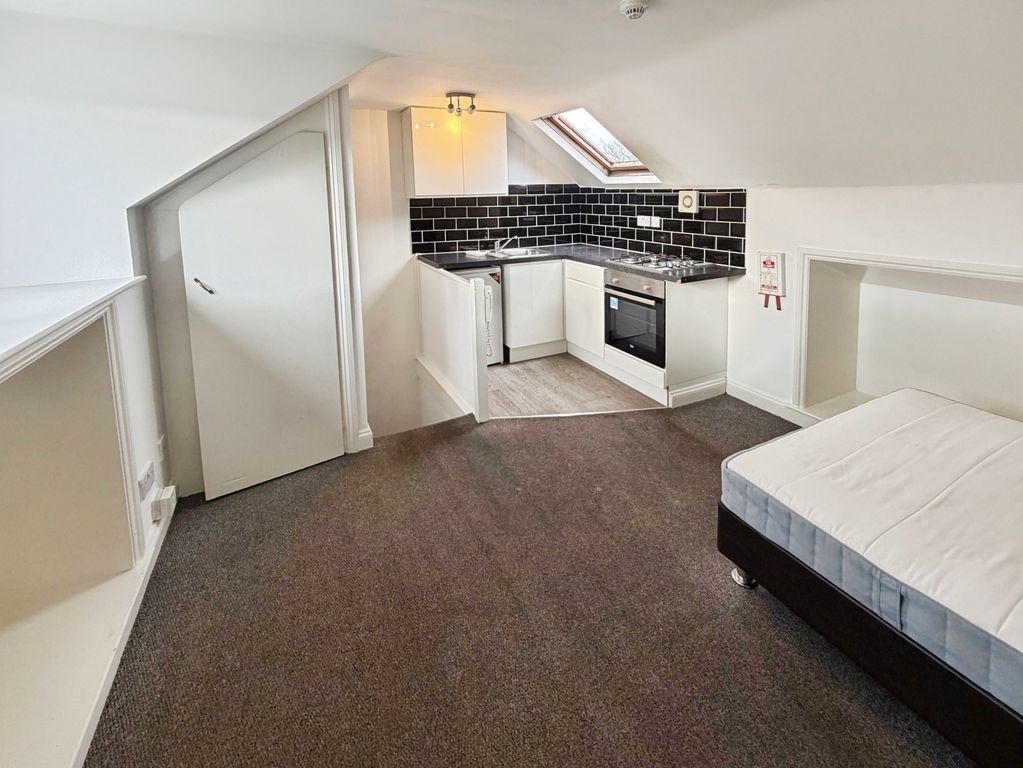 Property photo 3 of 5