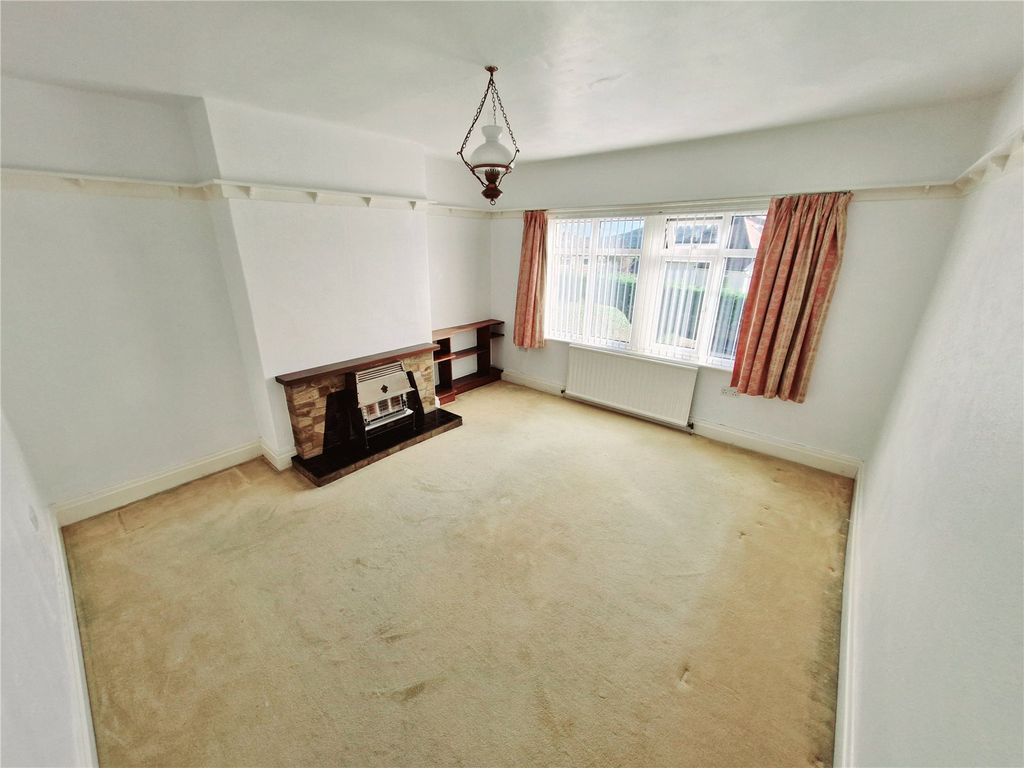 Property photo 3 of 17 Picture No. 10