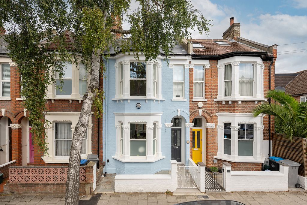 Property photo 1 of 14