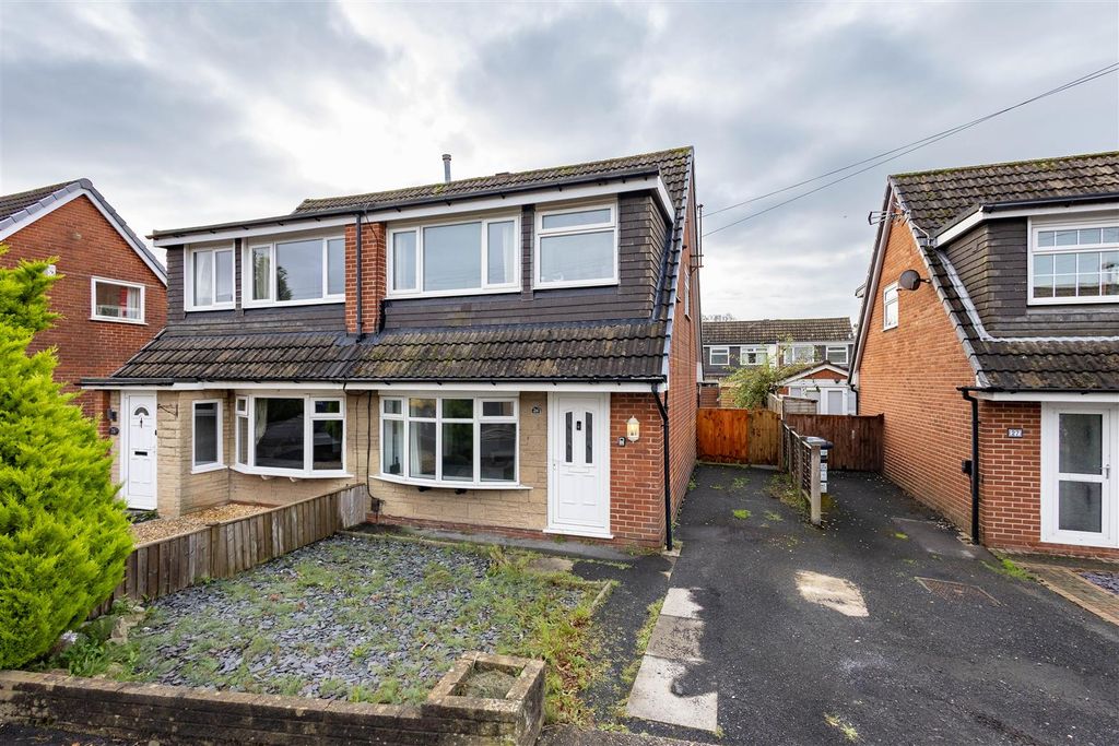 Property photo 1 of 12 Front External