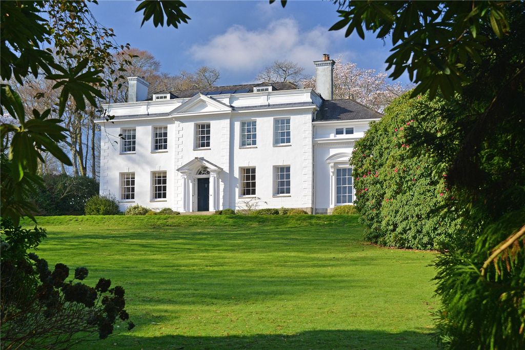 Property photo 3 of 32 Penwarne Manor