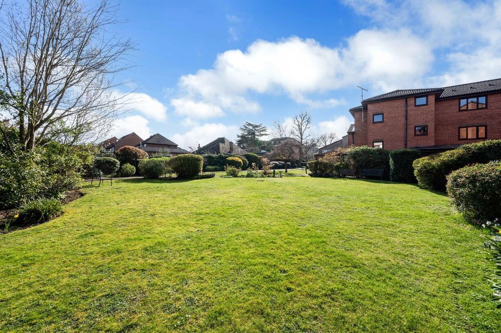 Property photo 3 of 14 Brook Court