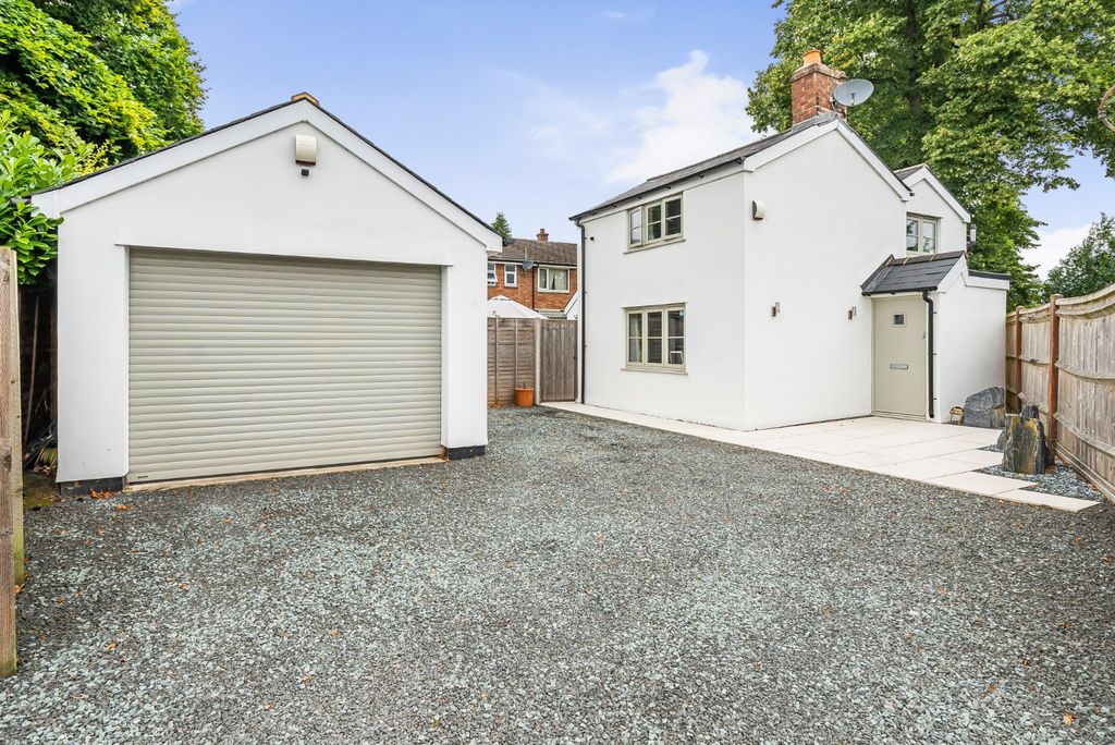 Property photo 2 of 24 External