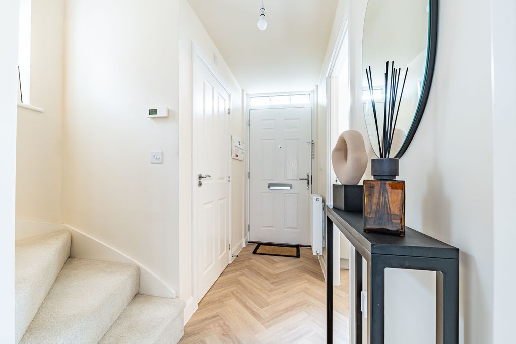 Property photo 2 of 12 Photo 2