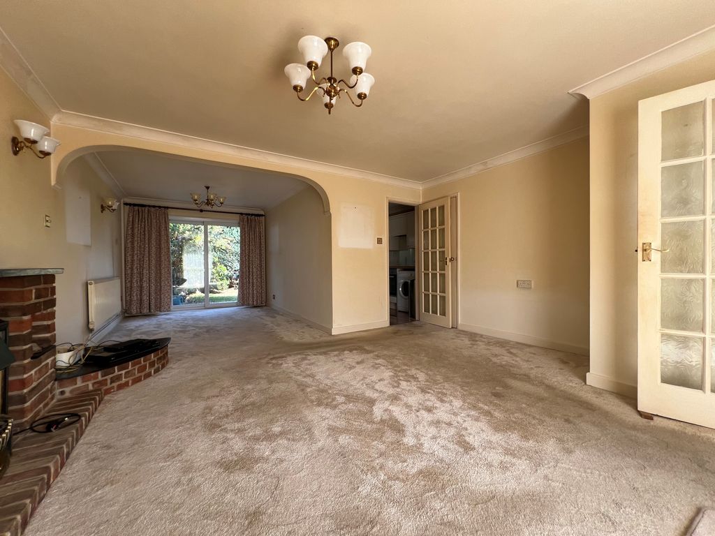 Property photo 2 of 13