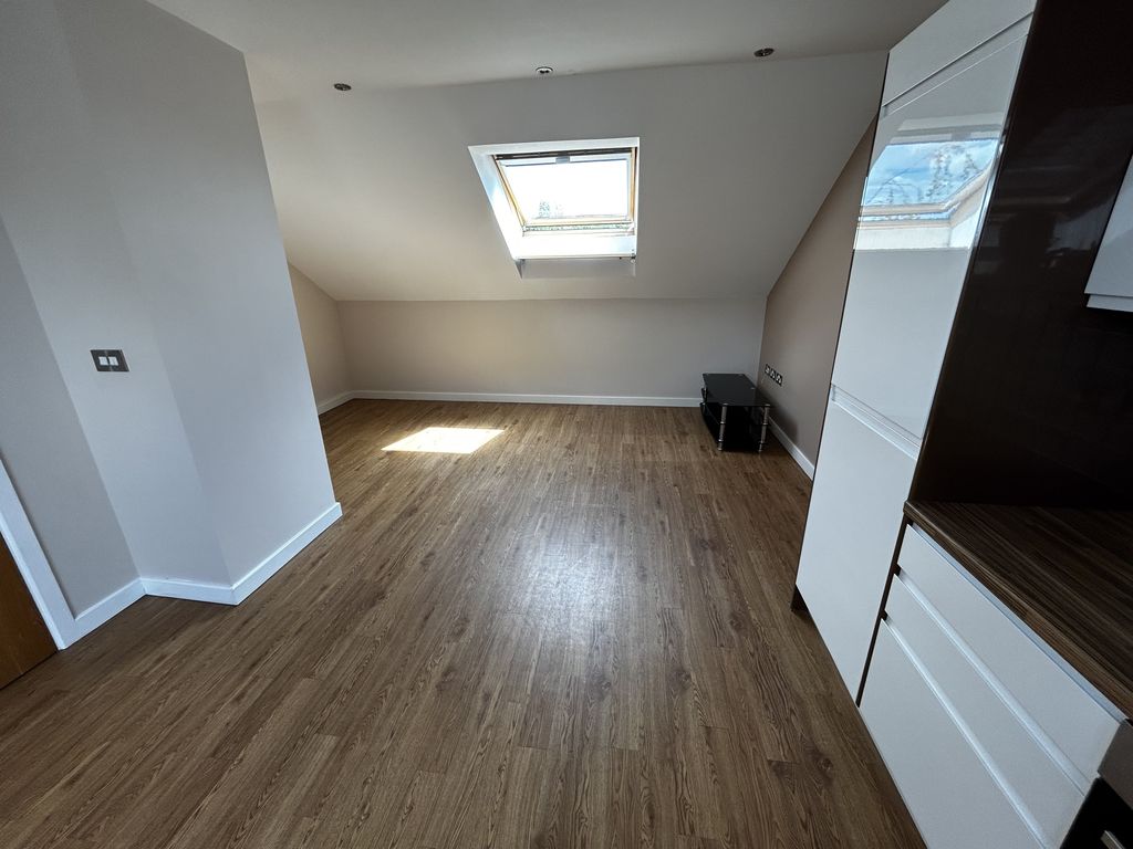 Property photo 2 of 12 City Space 19 - Open Plan Living