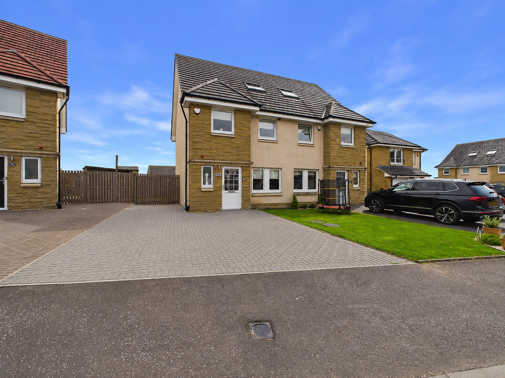 Property photo 1 of 27