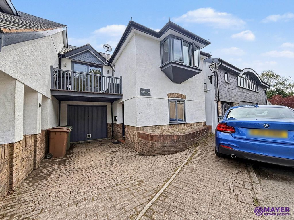 Property photo 1 of 25