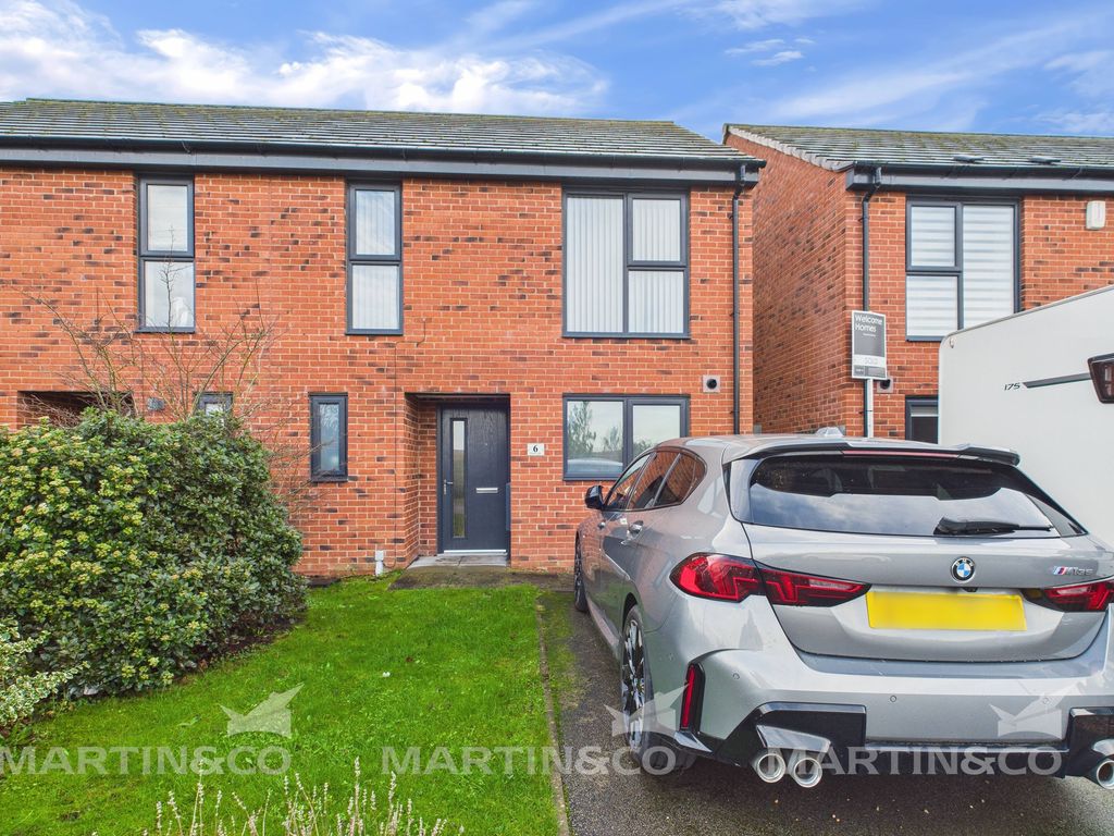 Property photo 1 of 18 Cam02406G0-Pr0547-Still018